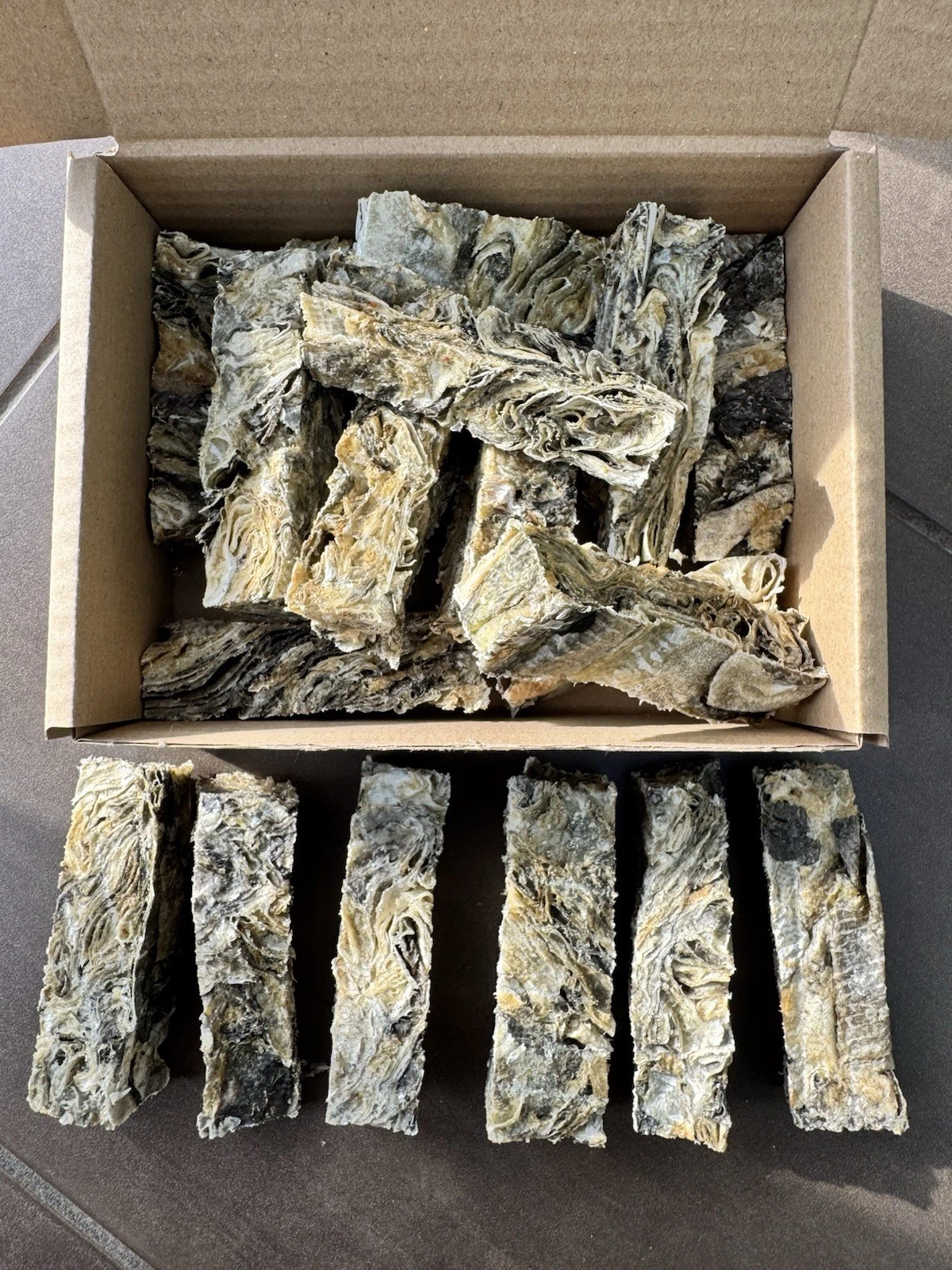 100% Natural Icelandic Wild Cod Skin Fingers NOT FARMED FISH Dog Treat 300g Box