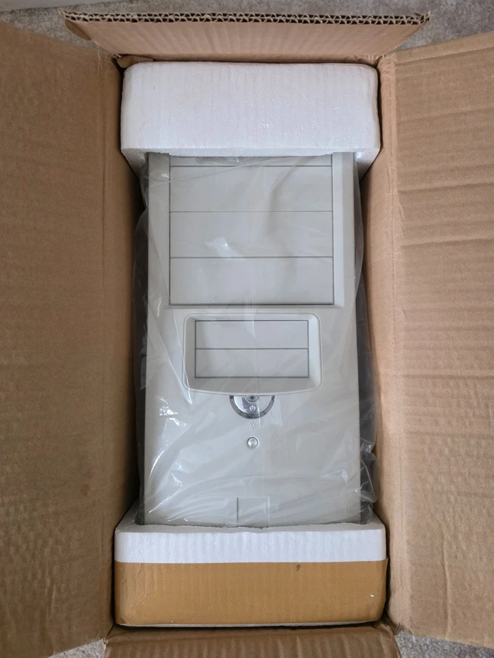 New Vintage Beige ATX Retro MIDI Tower PC Case - Image 2 of 4