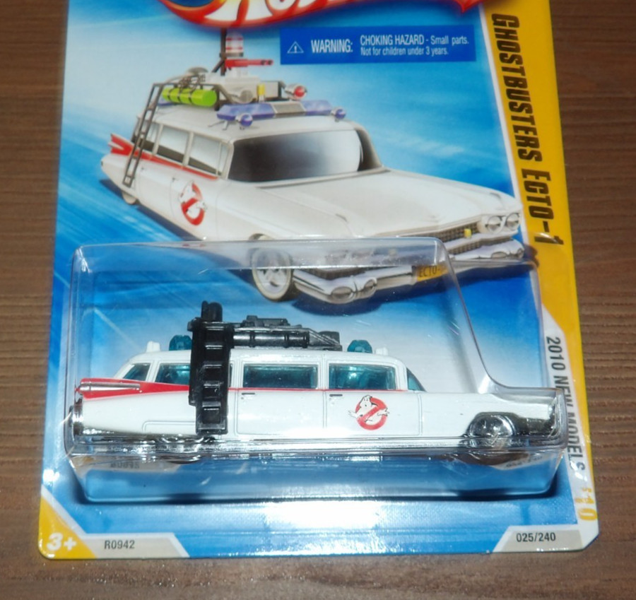 2010 Hot Wheels New Models - Ghostbusters Ecto-1 - White