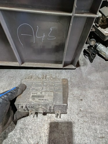 Original VW Polo III 6N 1.4 44kW Motorsteuergerät 030906027E 0261203931 /932