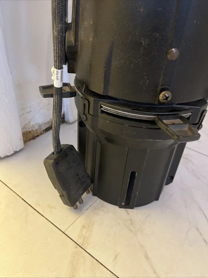 ETC S4 Source 4 575 watt Leko Fixture Stage Pin Plug Body Only Black - Image 2 of 4