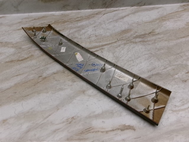 94079102 03 to 13 Maserati Quattroporte Right Front Door Trim Panel OEM Wood