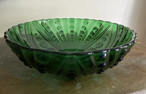 Vintage Emerald Green Anchor Hocking Fruit Bowl