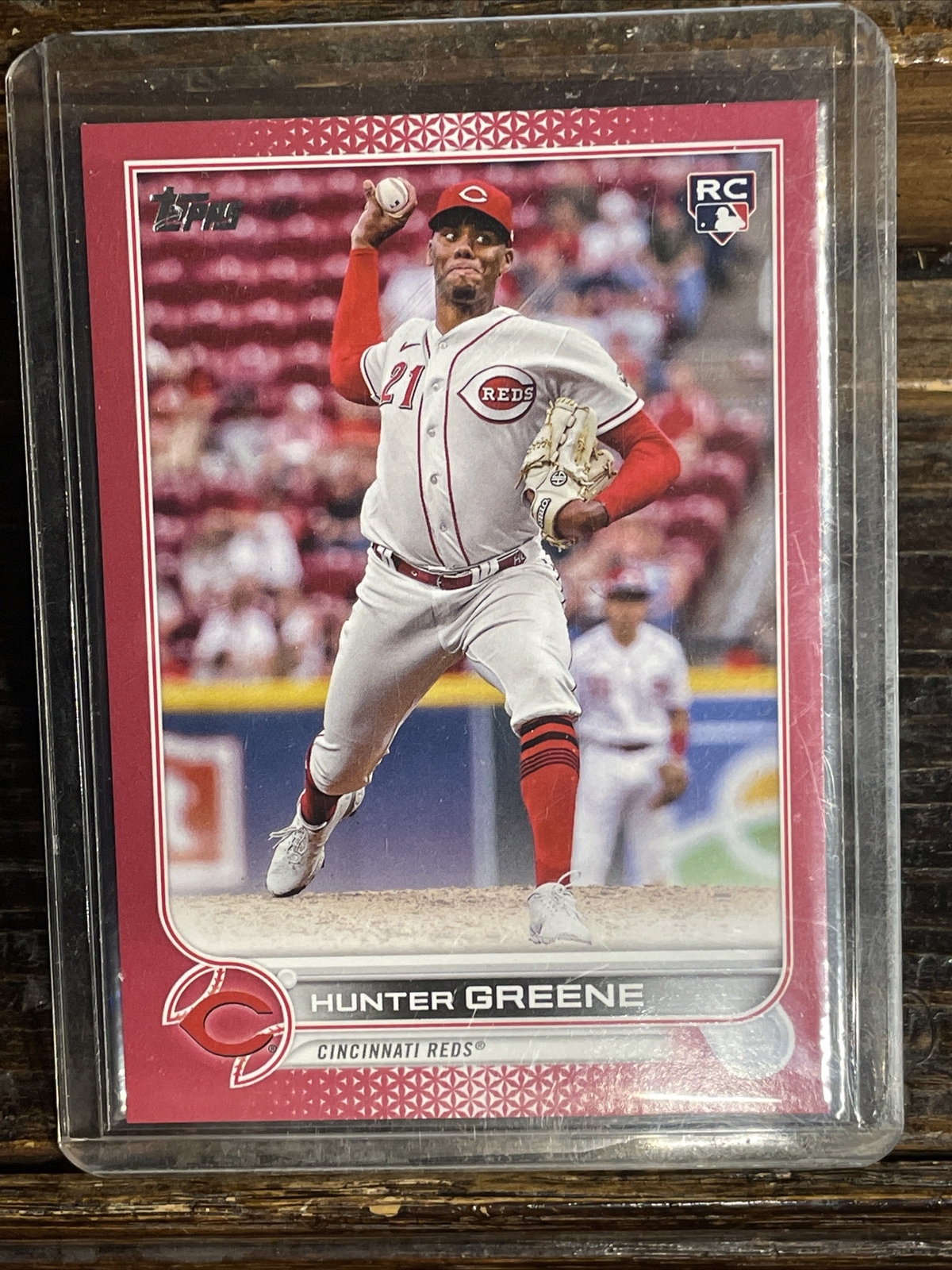 2022 Topps Update Series Hunter Greene Mother’s Day Pink 17/50 US160