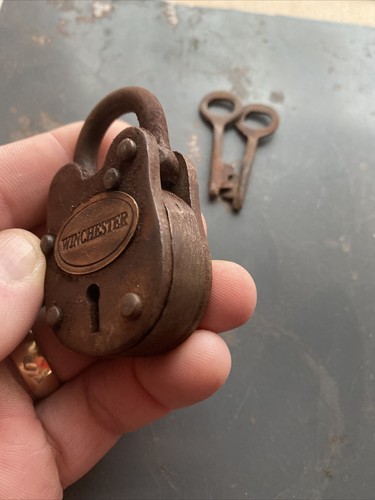 Winchester Rifles Padlock Gunsmith Blacksmith Key Patina Cowboy Ranch Collector