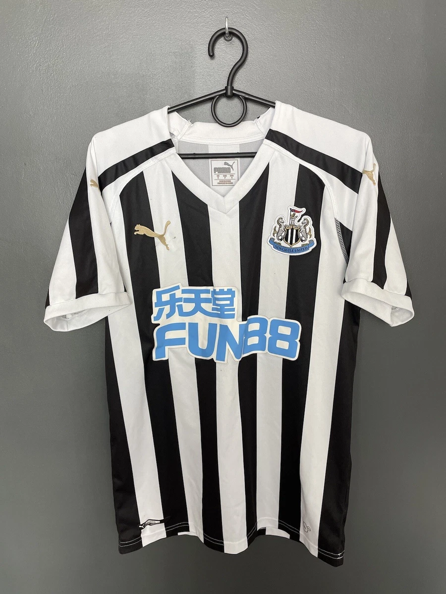 NEWCASTLE UNITED 2018 2019 HOME FOOTBALL SHIRT PUMA SOCCER JERSEY SIZE S ADULT