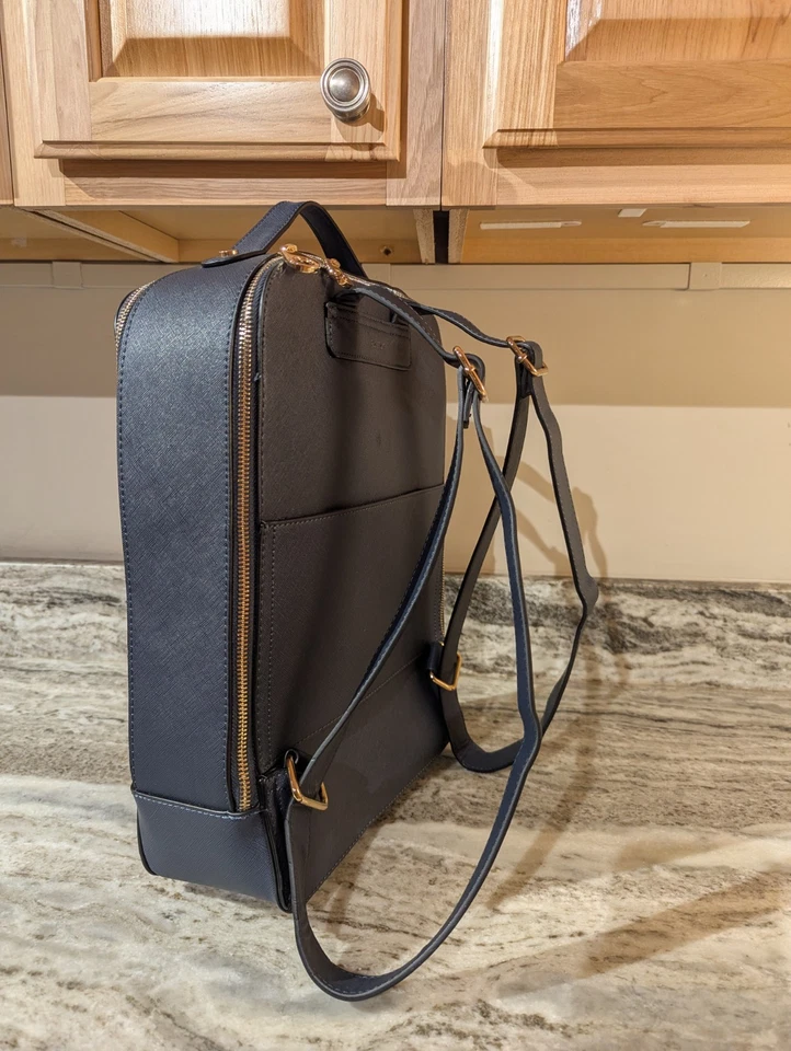 Mochila para computadora portátil Calpack Kaya 15 pulgadas | Azul marino | Nueva sin etiquetas Bolsa de trabajo de oficina moderna para mujer Foto 3 de 4