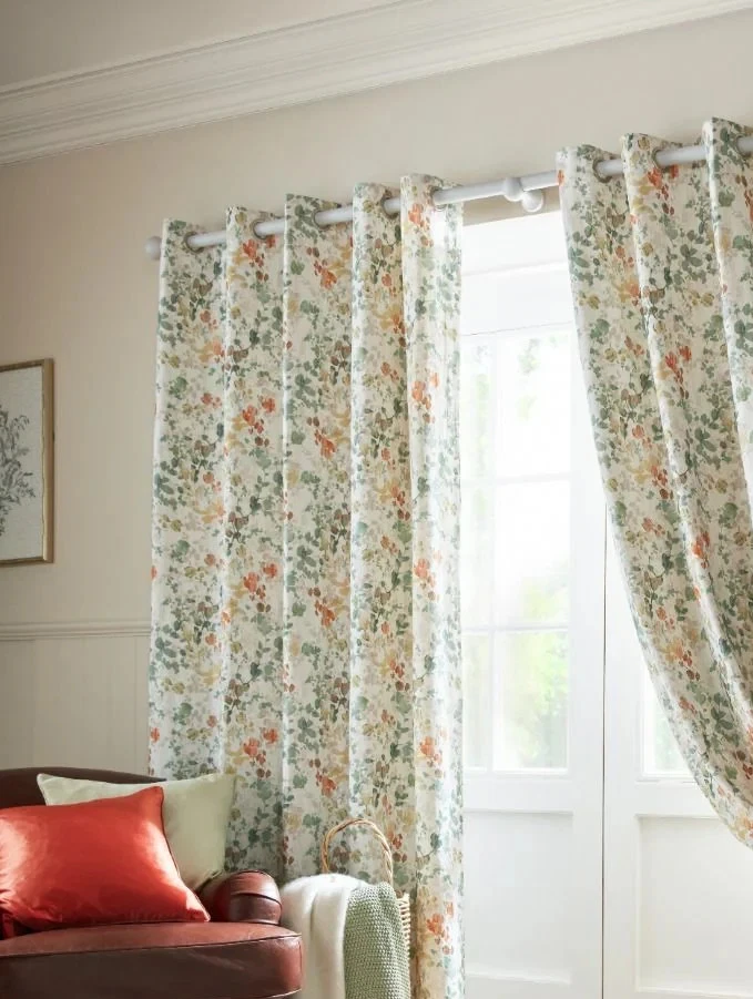 Laura Ashley Old Castle Leaves Fern Grn  Pair Lined Eyelet Curtains, W167 L137cm - Image 3 of 4