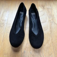 Eileen Fisher Patchi Black Suede Flat Sz.9