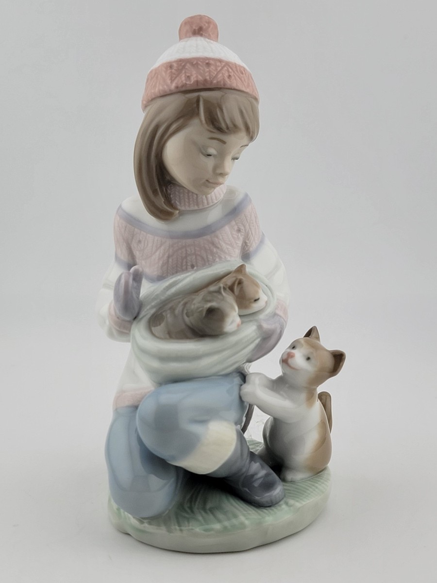 Hand Signed Lladro Friday's Child - Girl with 3 Cats - 