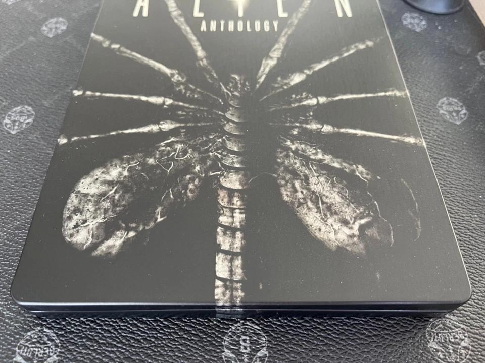 ALIEN ANTHOLOGY UK LIMITED ED. STEELBOOK BLU-RAY 4 DISC BOXSET. Free UK Post - Image 3 of 4
