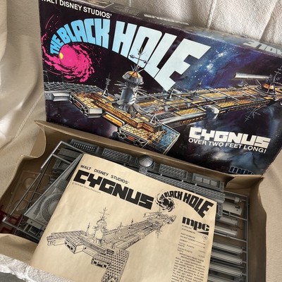 Vintage MPC DISNEY The Black Hole Cygnus Model Kit MIB New Open