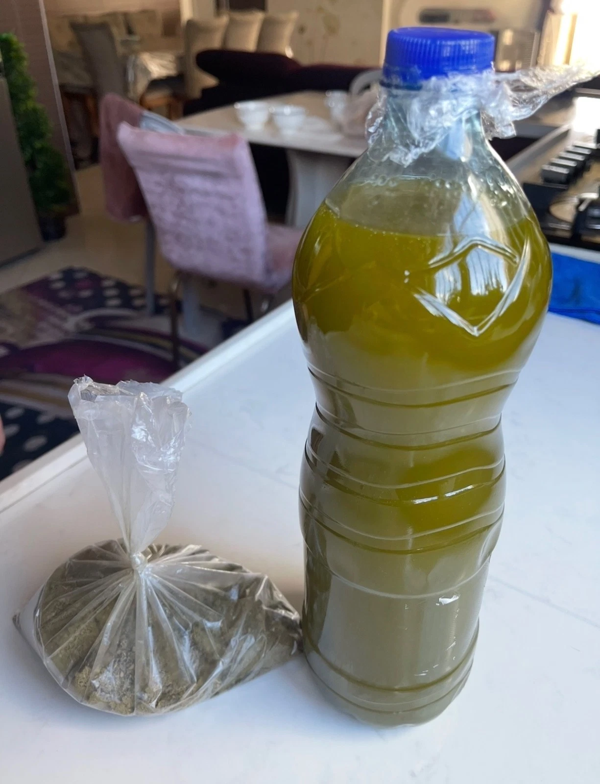 olive oil bottle
Opens in a new window or tab