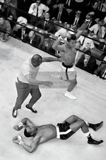MUHAMMAD ALI BOXING VICTORY OVER LISTON 1965 4X6 POSTCARD PHOTO