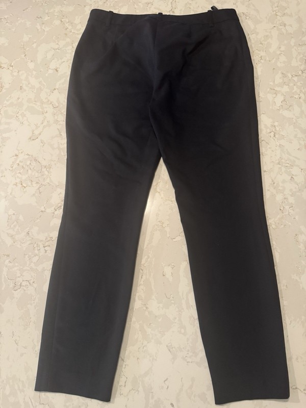 Calvin Klein Women's Black Capri Pants 56% Cotton Solid Pre-owned Excellent