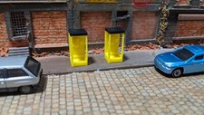 2 Pezzo Giallo Cabina Telefonica Scala H0 (1:87) Telefono Pronto Tipo Feh 53