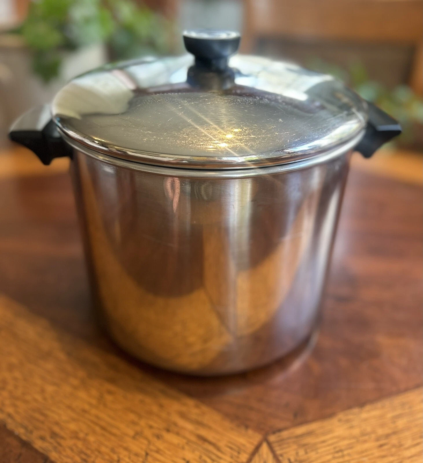Revere Ware 8 QT Stainless Stockpot Pan & Lid Aluminum Base #2068 NICE CONDITION