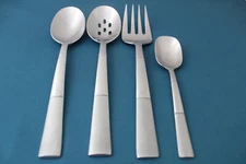 4pc Serving Tablespoon Fork Pierced Oneida ECHO 18/10 Stainless Vietnam