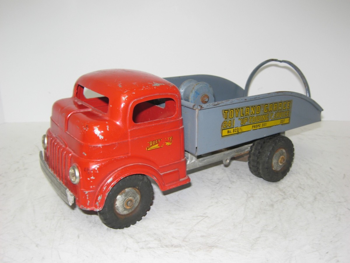 ミニカー STRUCTO MFG .CO Vintage Structo Mfg Co. Pressed Steel Logging Truck Rig With