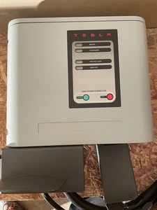 Tesla-TS-70-Roadster-Charger