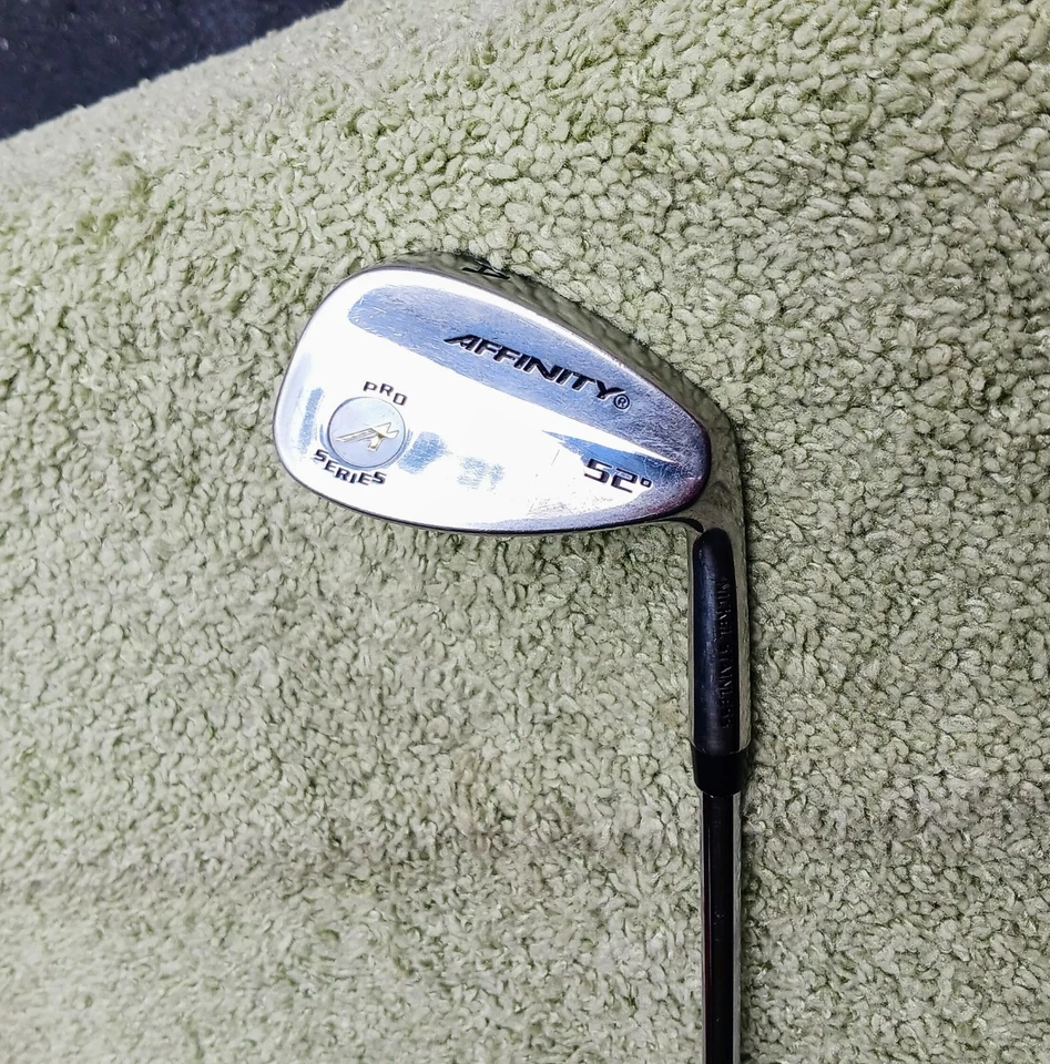 Affinity A Pro Series 52deg Wedge w/35.5" Stiff Flex Steel Shaft - Image 2 of 4