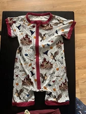 Little Sleepies, Mighty Mav Apparel And Little Crowns Capes   18-24m