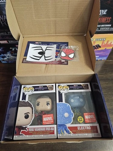 FUNKO POP! Marvel Collector Corps Spider-Man No Way Home (no shirt)