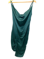 Pretty Little Thing green dress Sz 6