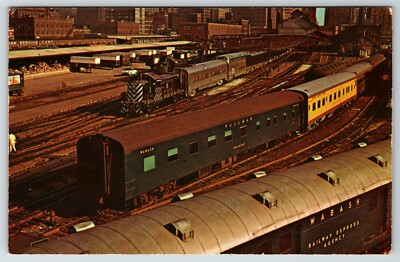 WABASH RAILROAD PULLMAN BLUE GAZELLE UNION PACIFIC DEARBORN STN TRAIN POSTCARD