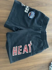 Men's Miami Heat Mitchell & Ness Origins Black Fleece Shorts Size M Medium