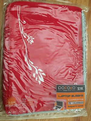 Red 15 in. laptop sleeve
