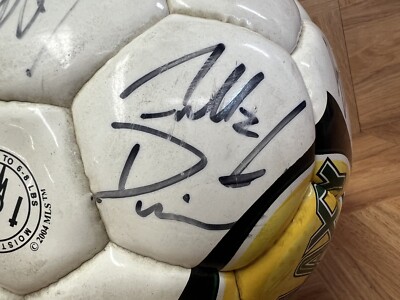 2004🔥 LA Galaxy Autographed 2004 Old Logo Soccer Ball Cobi Jones