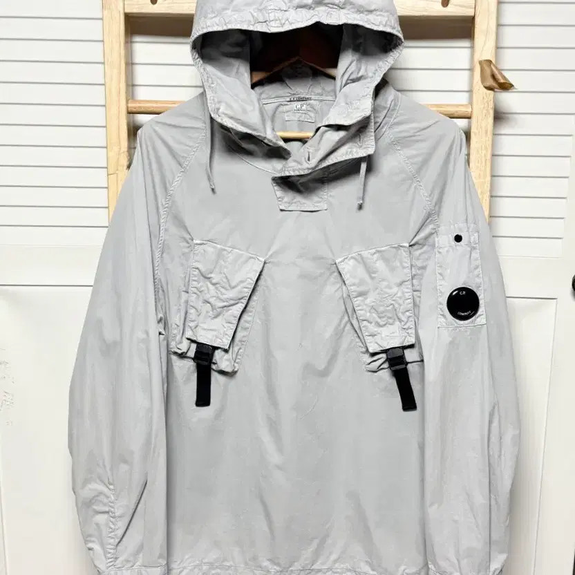 CP Company Lens Wappen Anorak Hoodie Windbreaker Jacket thumbnail 2