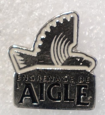Engrenage de L'Aigle Pinback Button Lapel Pin Eagle Gear Logo
