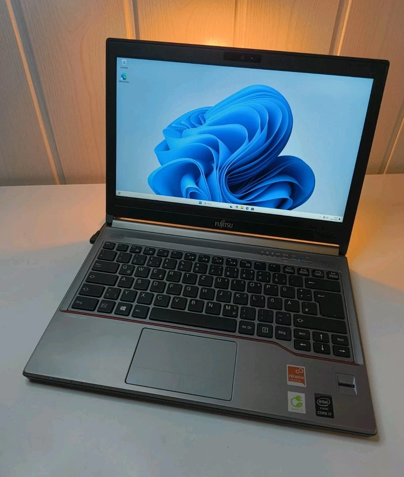 Linux Mint + Windows 11 Dual Boot Notebook | i7 / 256 GB SSD / 8 GB RAM / Top! - Bild 3 von 4