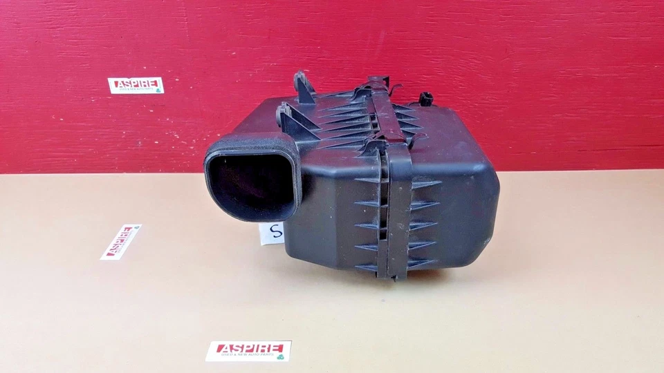 2006-2010 Kia Sedona 3.8L Air Breather Filter Box 28111-4D200 OEM — 第 3/4 张图片