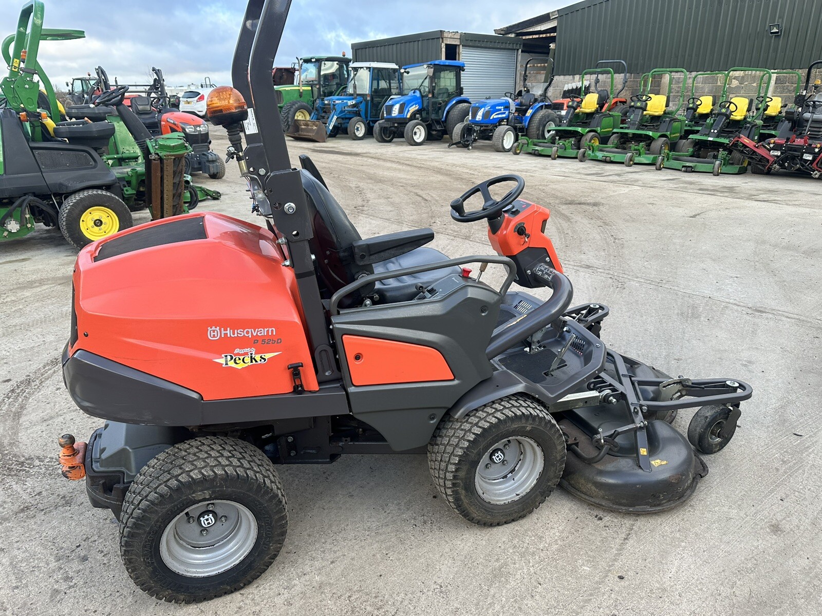 2013 HUSQVARNA P525D DIESEL ARTICULATED RIDE SIT ON LAWN MOWER GARDEN