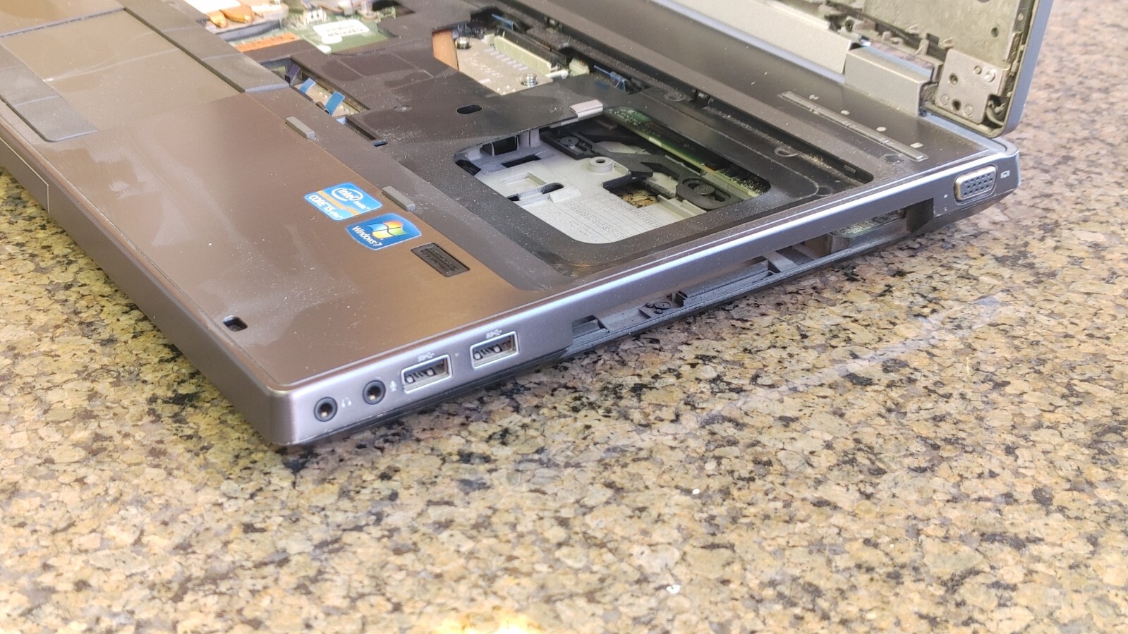 Lot of 4 For Parts Not Working HP EliteBook 8560w/8570w Shell No