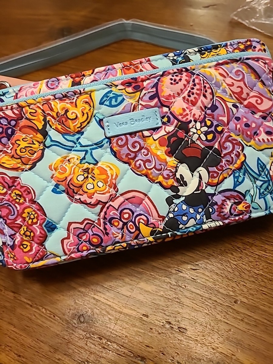 Rare Disney RFID Deluxe All Together Crossbody In Mickey