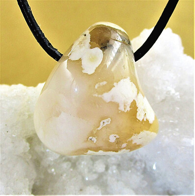 CAPPUCCINO  OPAL Trommelstein gebohrt  EDELSTEIN  ANHÄNGER Freeform   Nr.2