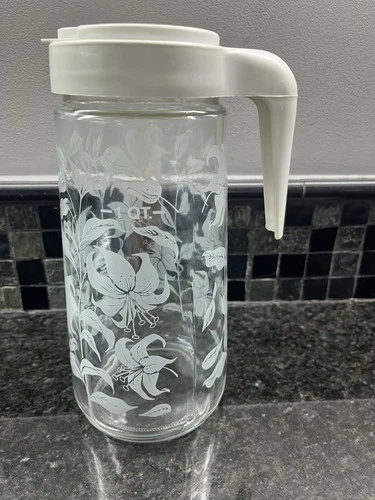Anchor Hocking TANG Pitcher 1 Qt Glass Etched Lily ~White Lid ~VTG 1970s EUC