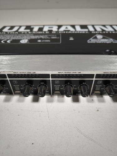 Behringer Ultralink Pro MX882 Mixer - Used, No Power Cable - Imagen 3 de 12