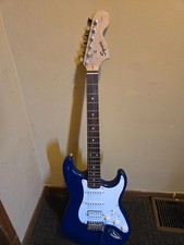 Fender Squire Affinity Strat® HSS , Rosewood Fingerboard, Metallic Blue