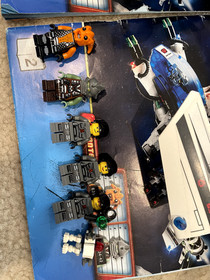 LEGO Space: Police Galactic Enforcer (5974)