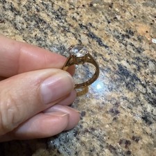 Women’s CZ Solitaire Ring Gold Tone Est Size 5 Costume Fashion Engagement Style.