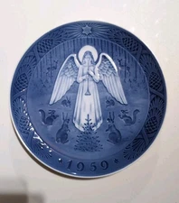 Royal Copenhagen 1959 Christmas Plate