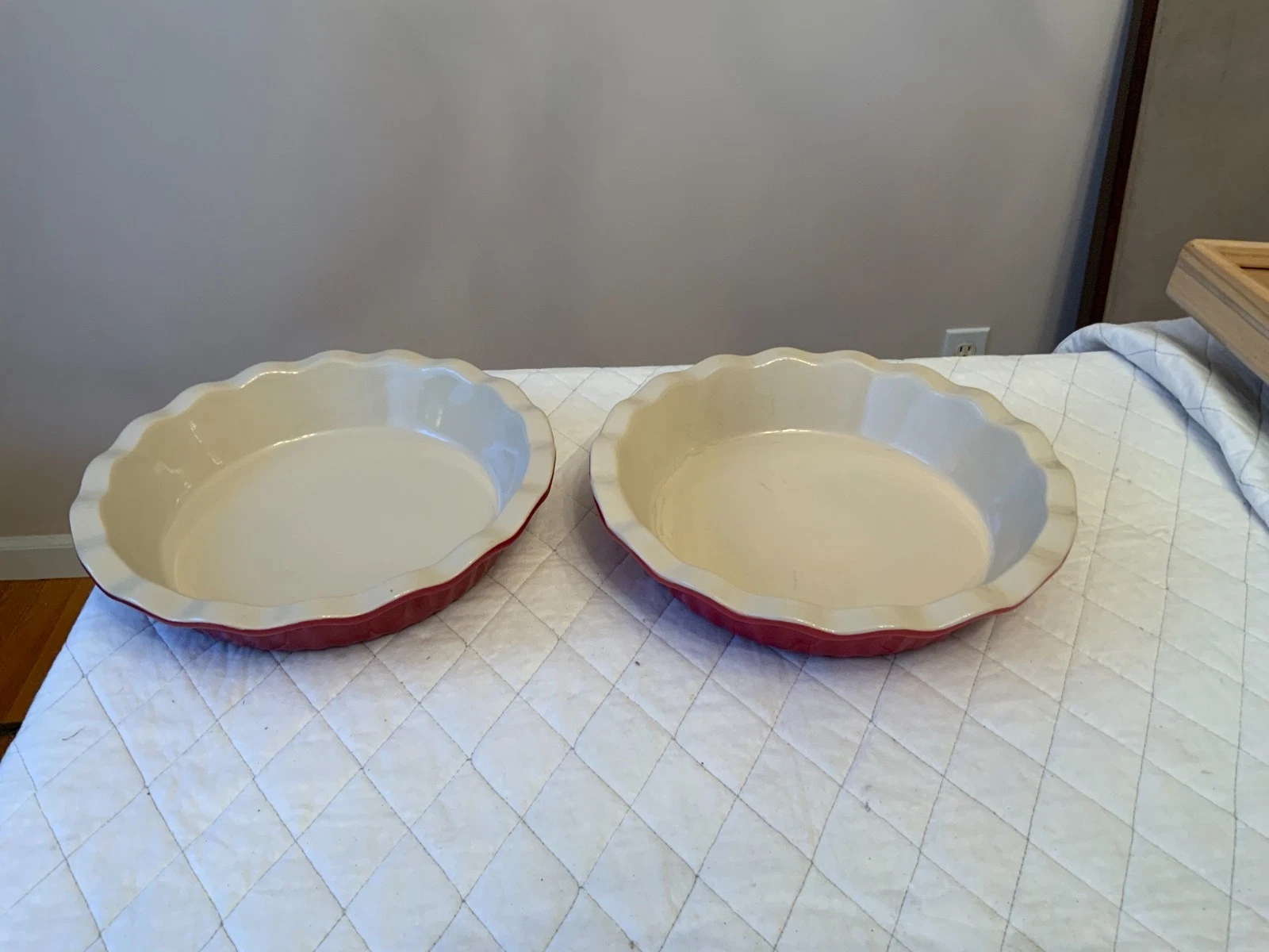 Red Pie Plate Round Stoneware Ruffled Oven Baking Dish 9" diameter
Opens in a new window or tab
