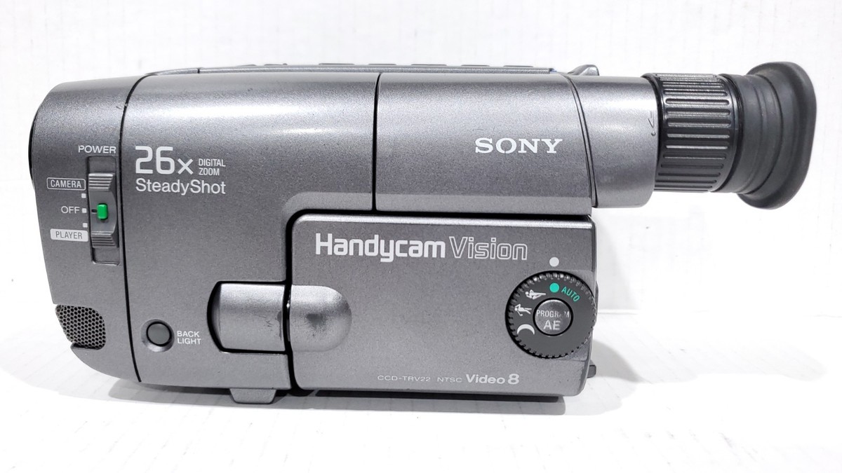 Sony Handycam CCD-TRV22 8mm Analog Camcorder - Silver for