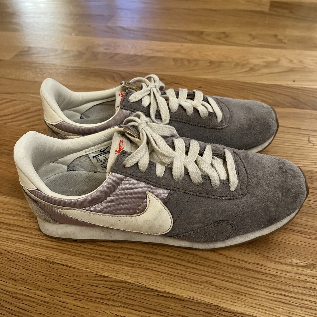 Nike Womens Size Pre Montreal Racer Run Grey Suede Shoes