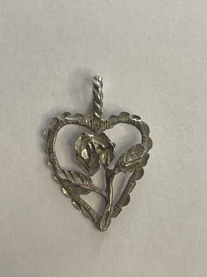 Estate Jewelry Rose Heart Pendant .925 Sterling Silver 1 1/8''